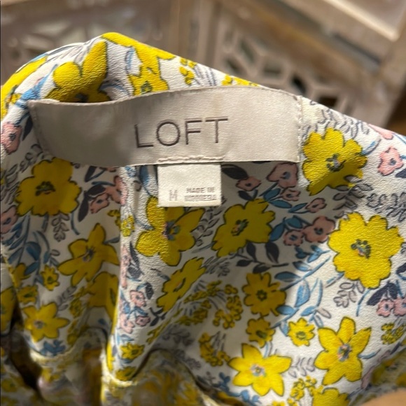 Loft Flutter Sleeve Floral Yellow Blouse - Picture 7 of 8